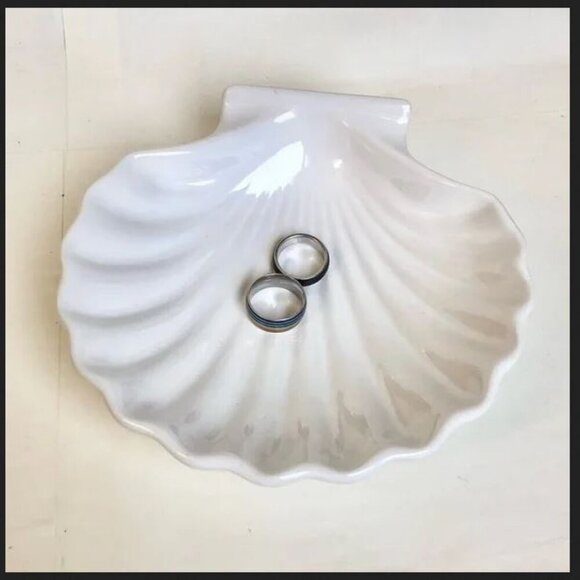 🍉Made in Japan Oven Safe Dish Seashell Jewelry Trinket Tray Nuts dish White - Picture 3 of 13